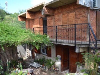 Casa en el centro de Tanti